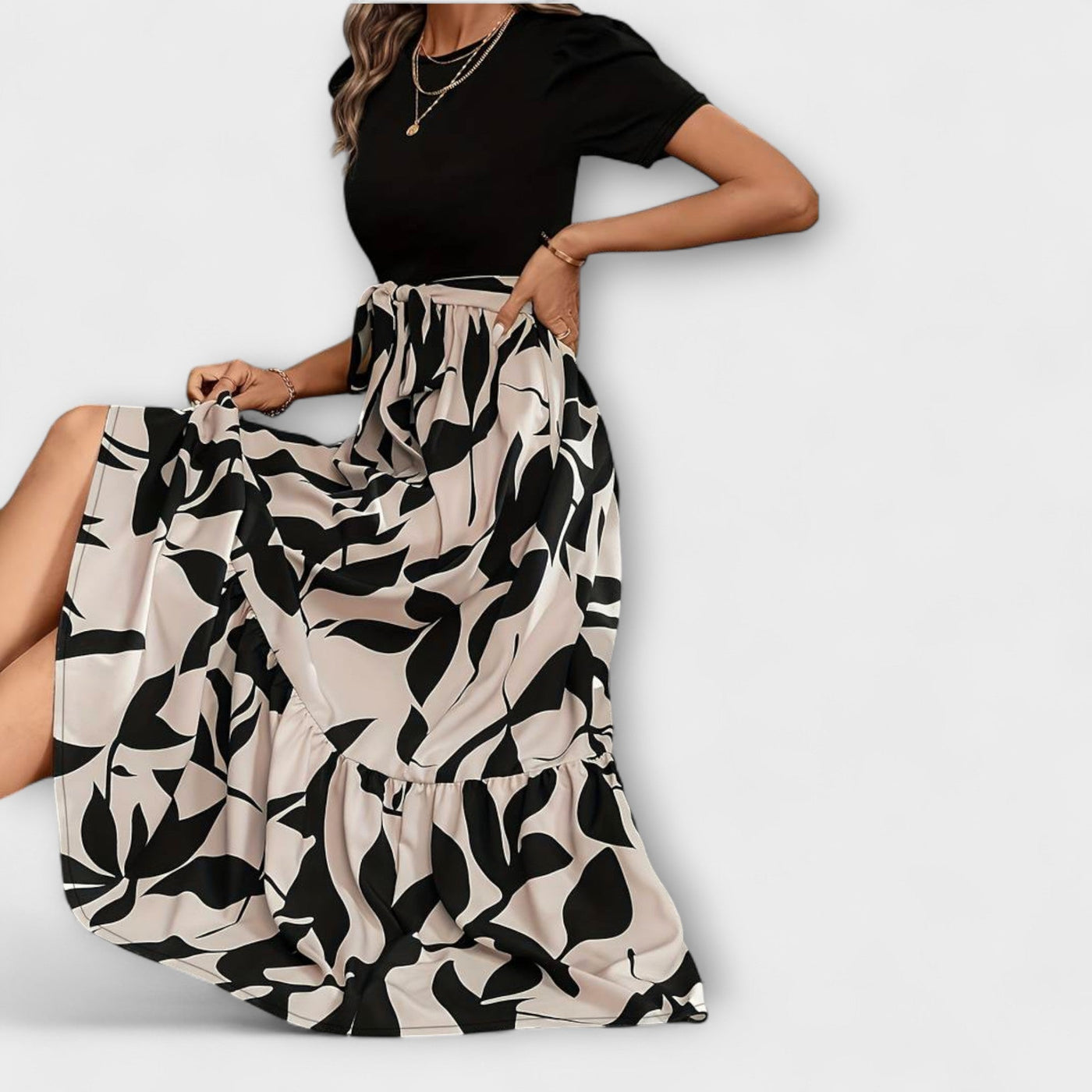 Luna   ｜ Letné šaty s kvetinovým vzorom a okrúhlym výstrihom