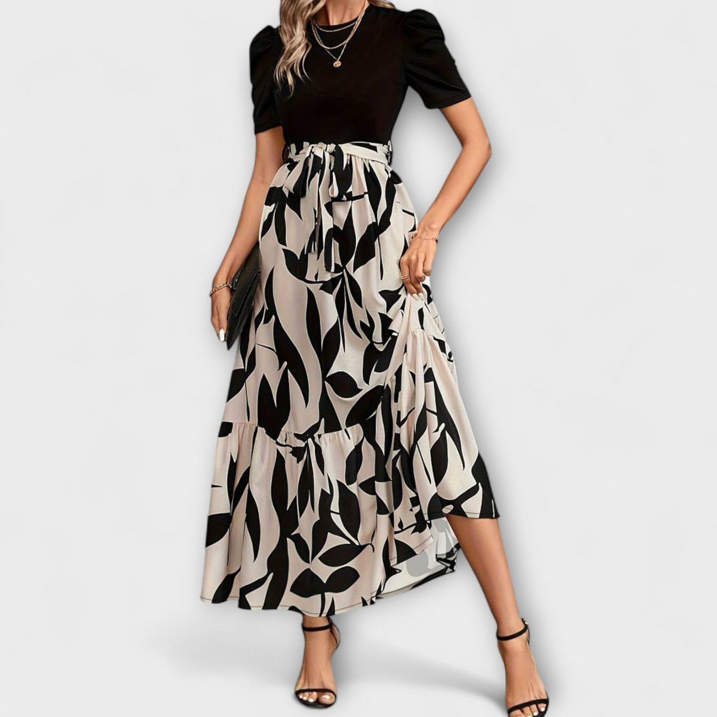 Luna   ｜ Letné šaty s kvetinovým vzorom a okrúhlym výstrihom