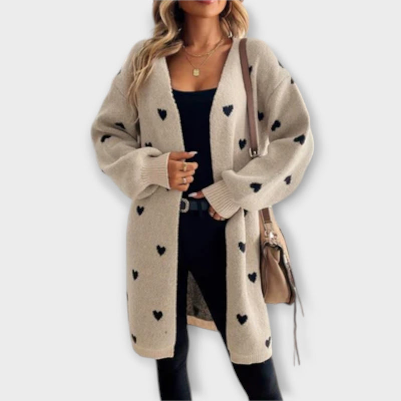 Julia  ｜ Cardigan srdiečkovým vzorom