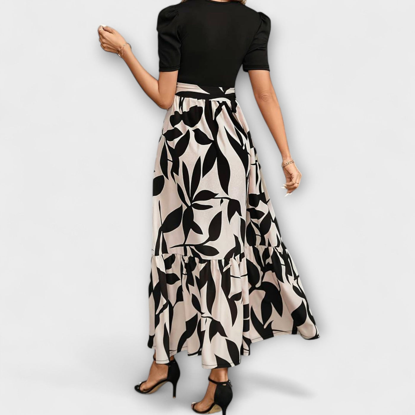 Luna   ｜ Letné šaty s kvetinovým vzorom a okrúhlym výstrihom