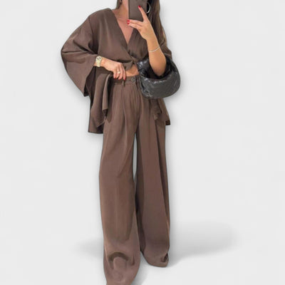 Jacqueline  ｜ Ležérny top s V-výstrihom a nohavicový set