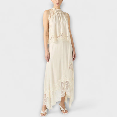 Kaia  ｜ Saténová blúzka s čipkovým lemom a plisovaným výstrihom v sade