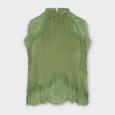 Kaia  ｜ Saténová blúzka s čipkovým lemom a plisovaným výstrihom v sade