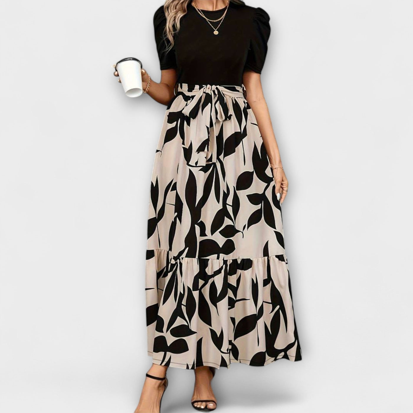 Luna   ｜ Letné šaty s kvetinovým vzorom a okrúhlym výstrihom