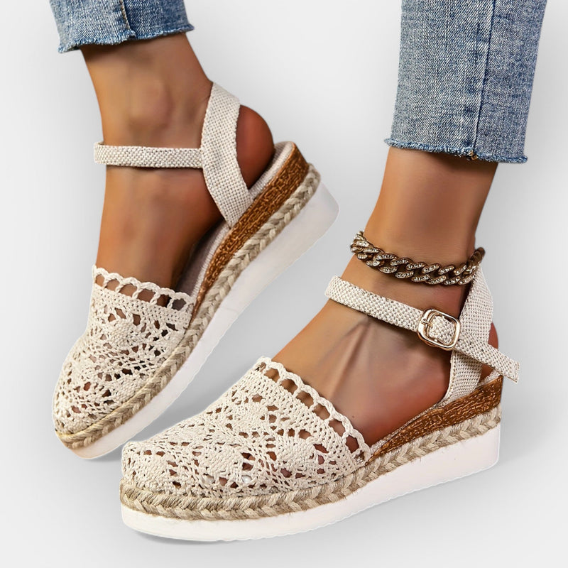 Ručne vyrobené sandále