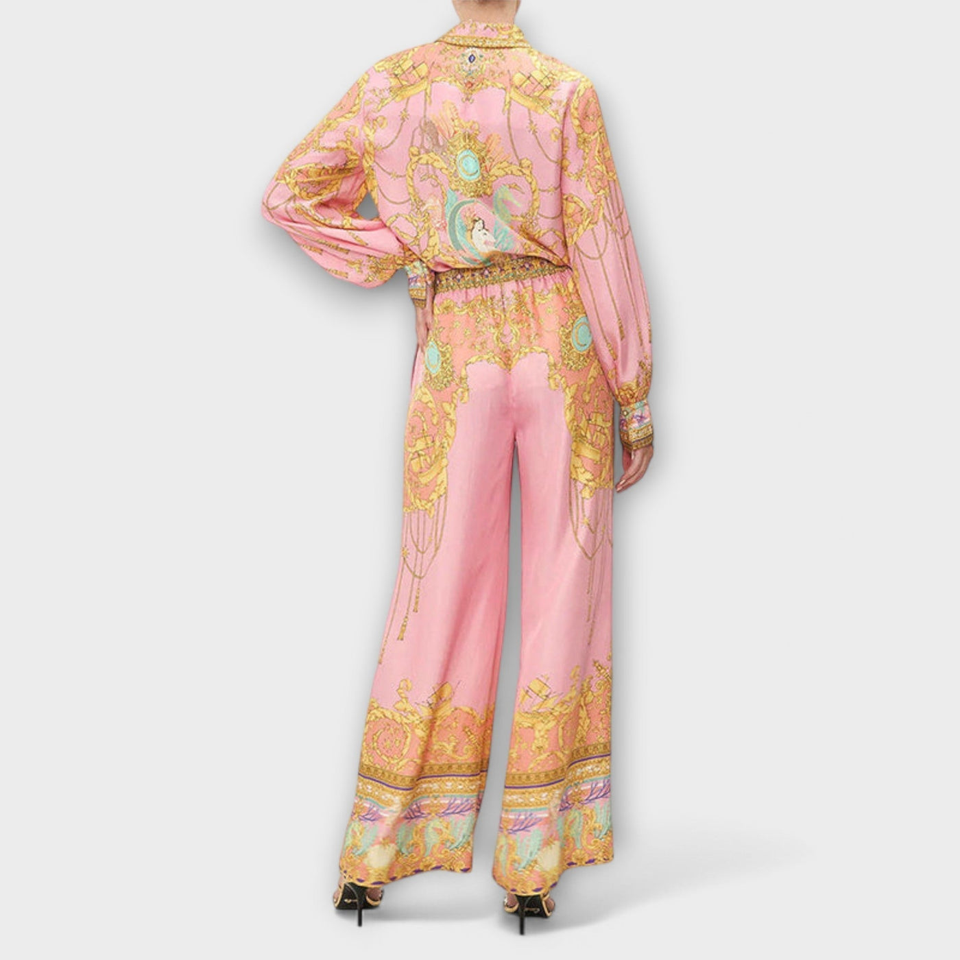 Sage  ｜ Uvoľnená košeľa s morskou pannou a elastické nohavice s vysokým pásom