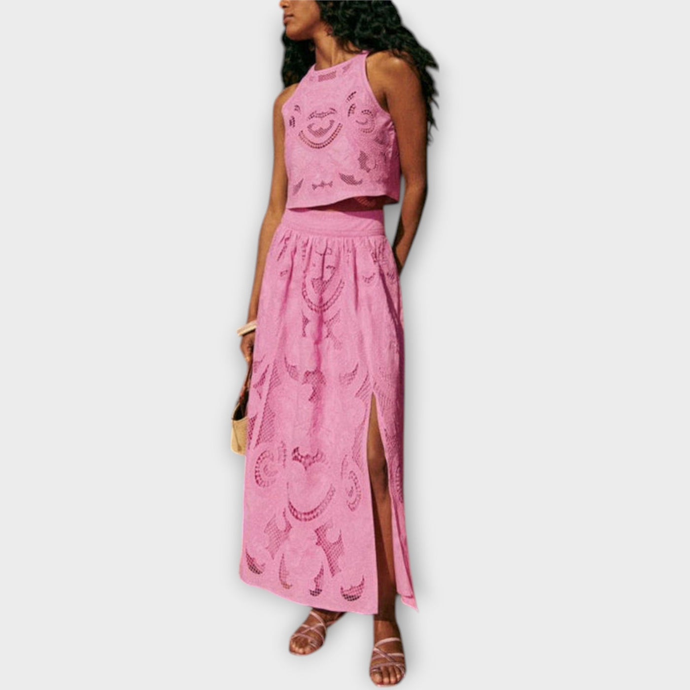 Milla  ｜ Ohromujúci set s výrezmi a čipkou