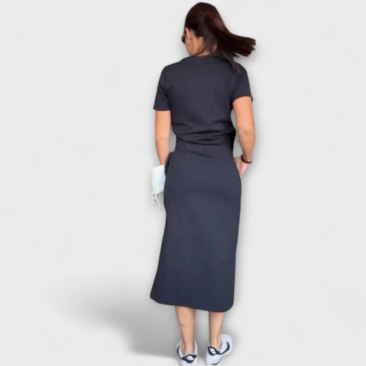 Danielle  ｜ Elegantný top s V-výstrihom a sukňou